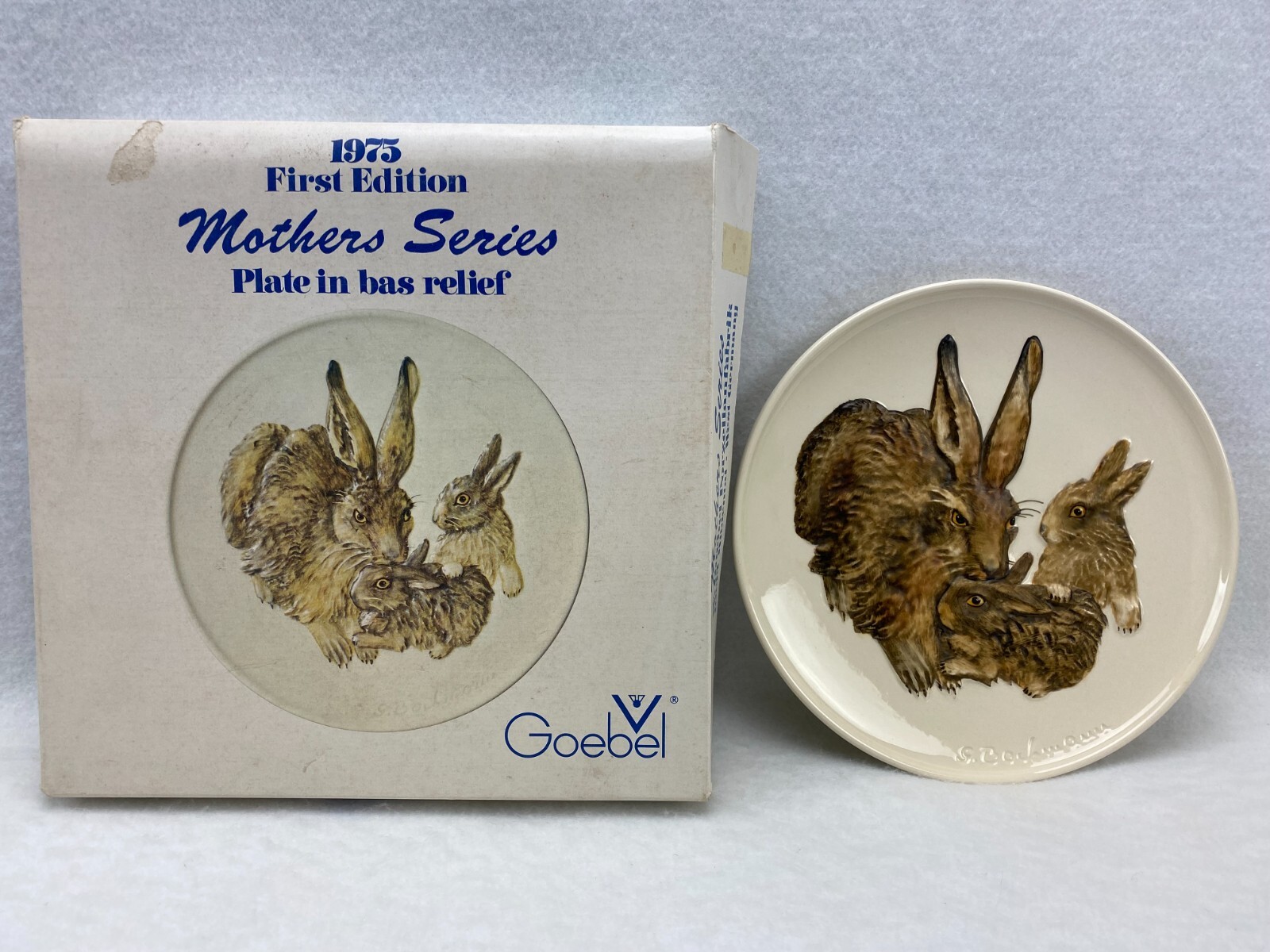Goebel Collector’s Plate Rabbits Hand Painted Mothers Series 1975 First Edition
