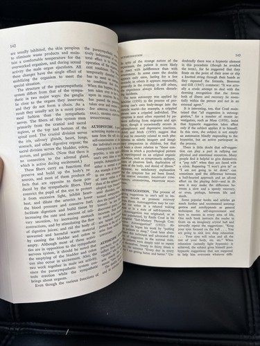 The Encyclopedia of Human Behavior:Vols 1 & 2, Robert M.Goldenson, 1970, HC DJ - Picture 7 of 10