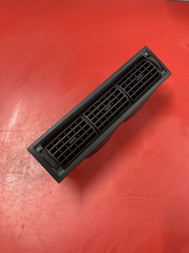 Volkswagen Transporter T4 Triple Centre Dashboard Vents 7D2819703A 7D1819703B VW - Picture 2 of 21