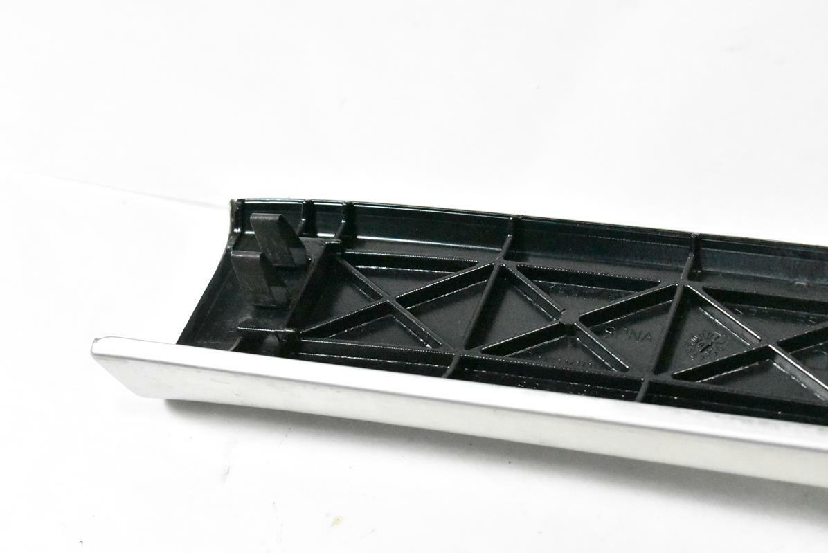 Bentley Continental 2006-2012 Rear Right Side cover plate