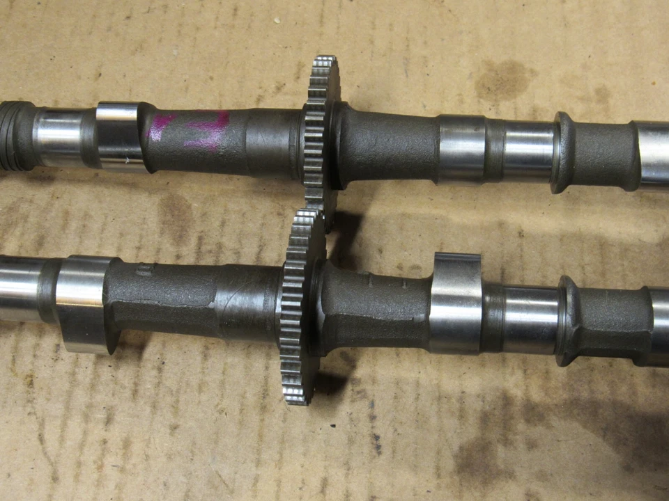 Kawasaki Voyager ZN1300 1985 ejes de leva admisión escape poco kilometraje Foto 4 de 4