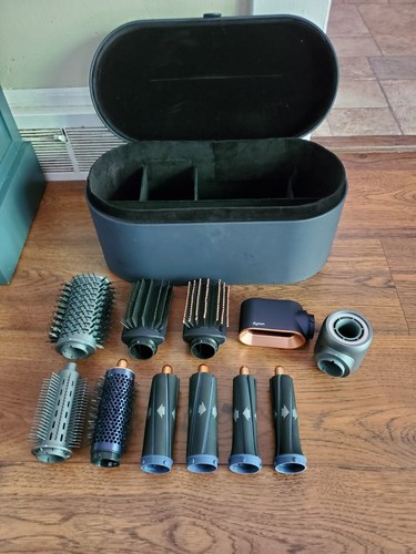 Dyson Airwrap - Set nur 11 Aufsätze & Koffer