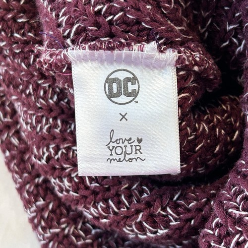 DC x Love Your Melon Deep Purple And Gold Pom Beanie Wonder Woman - Picture 8 of 8