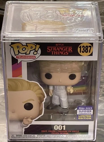 STRANGER THINGS 001 #1387 FUNKO POP + PREMIUM POP PROTECTOR 2023 SUMMER CON EXCL