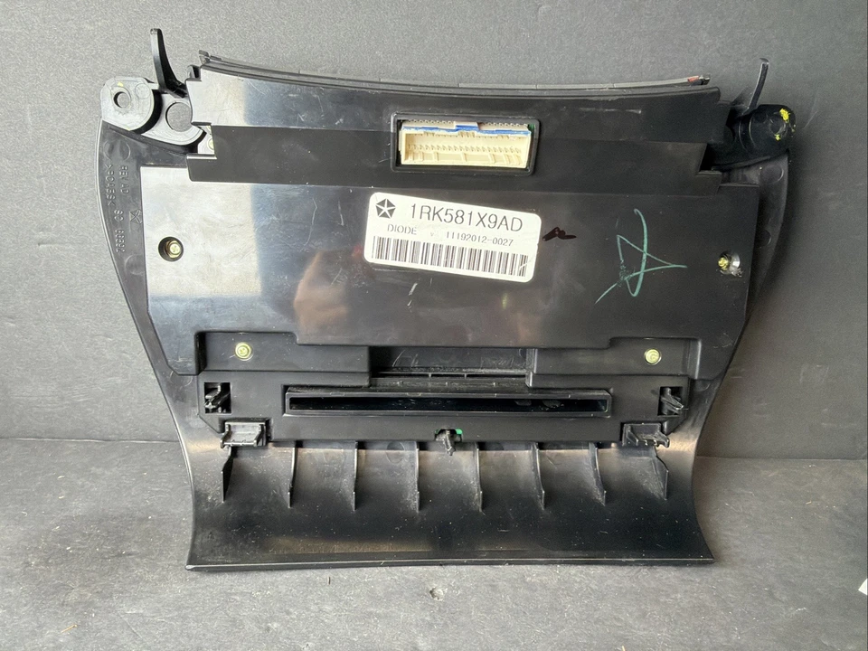 Dodge Journey SXT 2011 2012 2013 2014 2015 2016 2017 control de aire acondicionado OEM 1RK581X9AD Foto 3 de 4