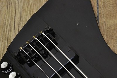 Gibson Thunderbird IV Ebony (2006) (no260529) | eBay