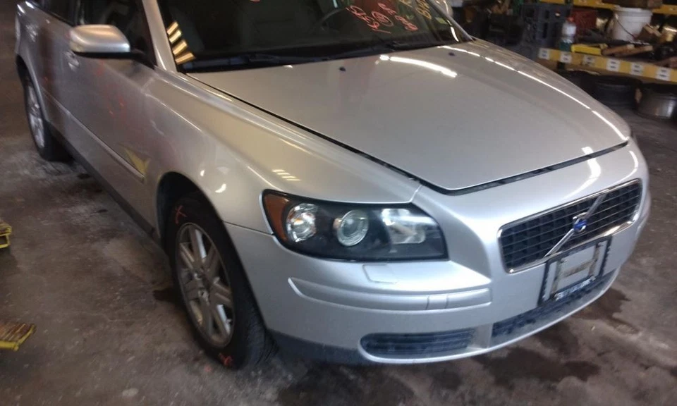 AC Condenser C70 Fits 06-13 VOLVO 70 SERIES 577157 - Image 3 of 4