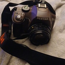 Pentax K-x Digital SLR Camera 12.4MP Auto Focus Brown Pentax K Series