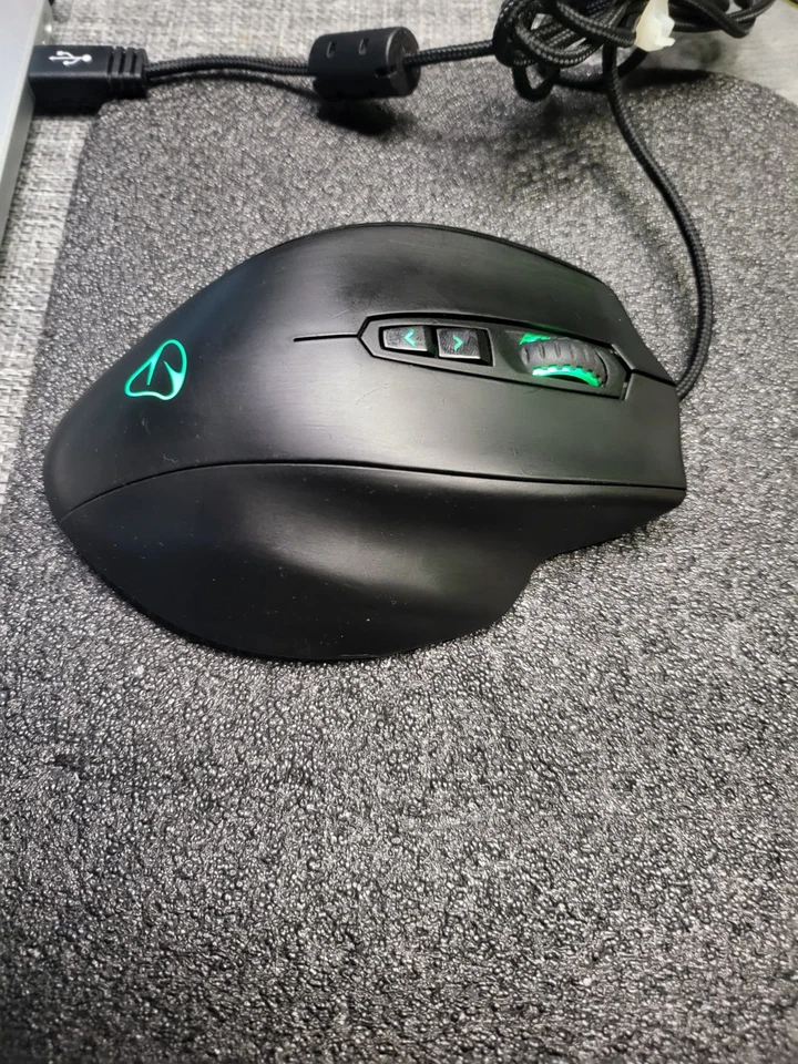 Mionix NAOS 8200 HIGH PERFORMANCE GAMING MOUSE. - Image 3 of 4