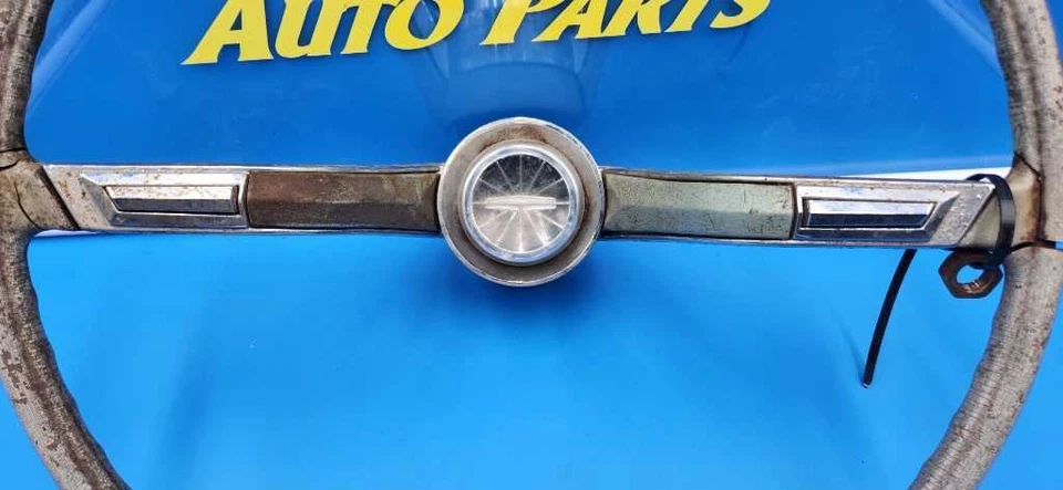 1963 OLDSMOBILE SUPER 88 РУЛЕВОЕ КОЛЕСО С ГУДКОМ КНОПКА/КОЛЬЦО 1071573 - Изображение 2 из 4