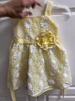 Child Rare edition Yellow White Daisy Embroidery Sz 2T