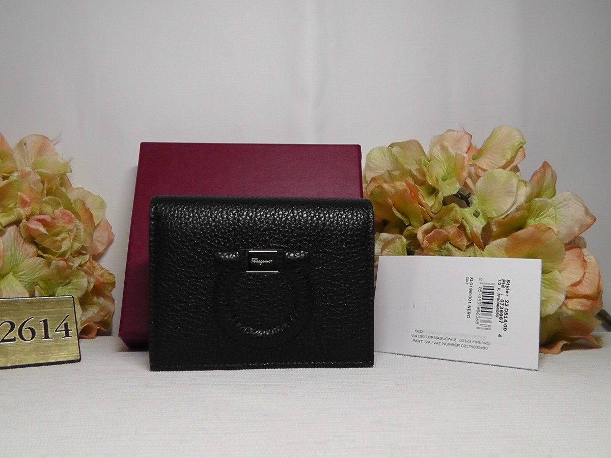 【関税&送料込】Ferragamo Portafoglio Mini Con Logo Salvatore Ferragamo Black Mini Gancini Pebbled Leather