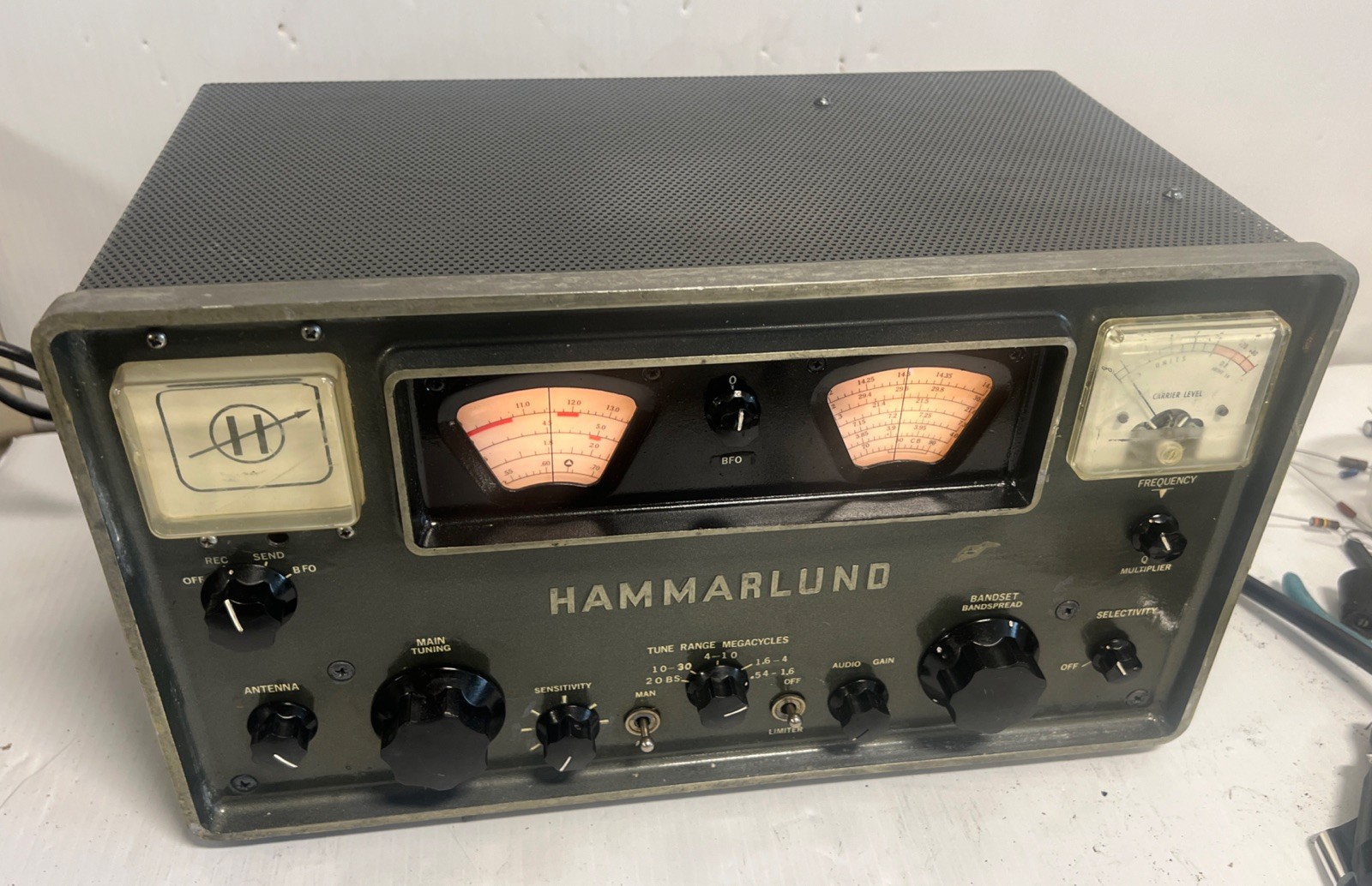 HAMMARLUND HQ-105TR GENERAL COVERAGE RECEIVER / C.B. TRANSMITTER