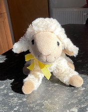 TJM Ostern weißes Baby Frühling Lamm weiches Plüsch Schaf Bauernhof Tier Spielzeug 22 cm