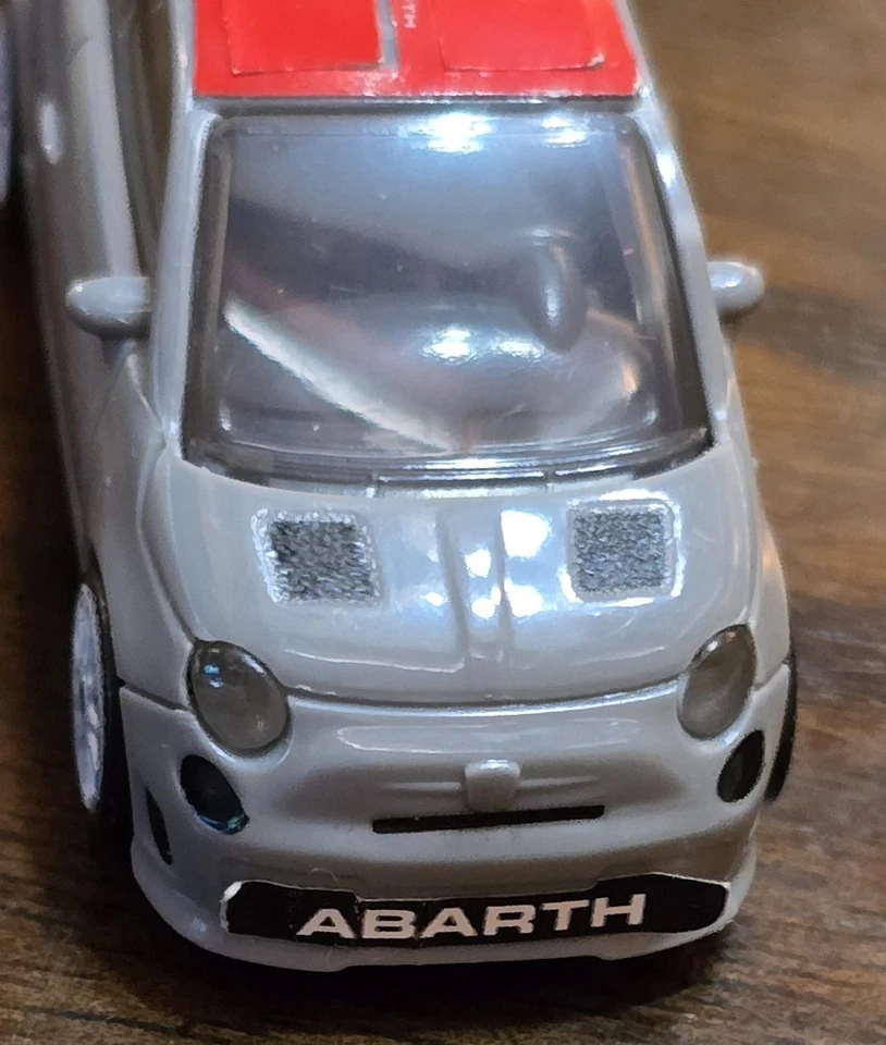 2" Spark Fiat Abarth 500 Assetto Corse 1:87 Scale Balocco Presenta Car - Image 3 of 4