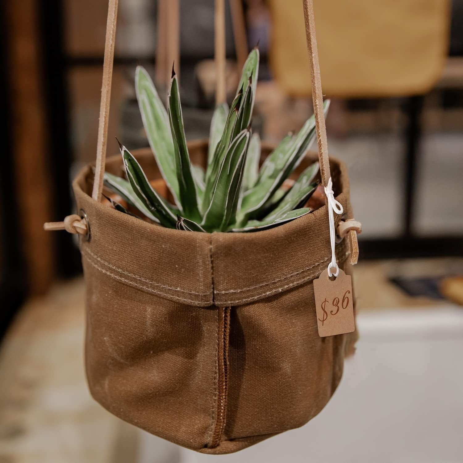 200 Pcs Price Tags, Small Tags with Elastic String, 1.02×0.47inch, Brown 