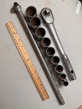 Vintage Indestro Super 9 Sockets 12 Drive Ratchet Breaker Bar Good Cond Vintage Indestro Super 9 Sockets 12 Drive Ratchet Breaker Bar Good Cond
