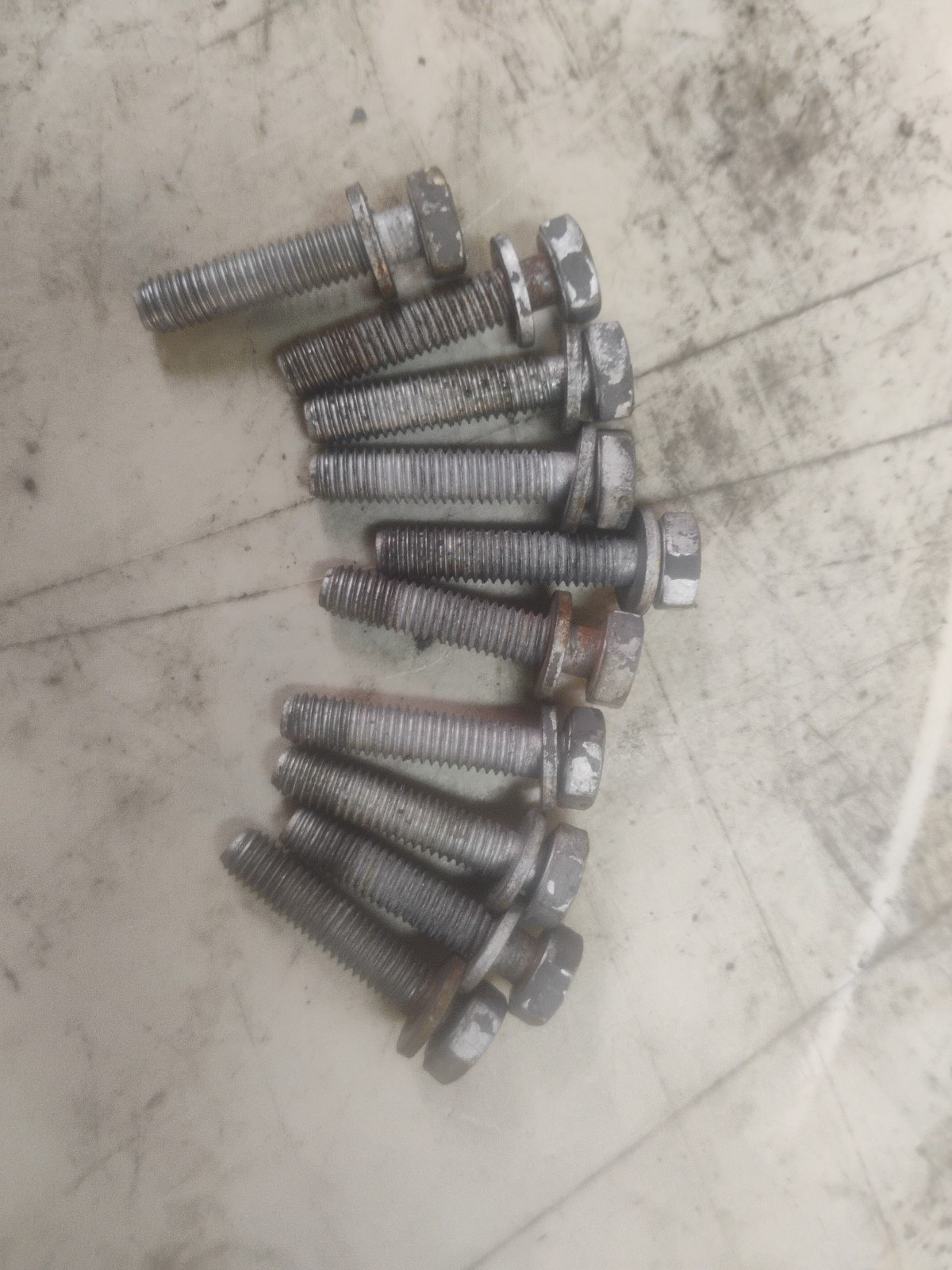 Deutz F4M 1011F Valve Cover Bolts Hardware 4 Cylinder Diesel Engine