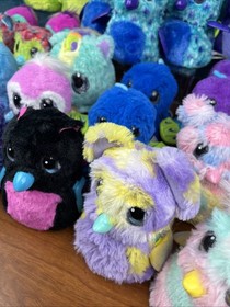 Lot of 31 Chattering Interactive Hatchimals -For a Wicked Office RTO Prank? READ