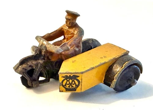 VINTAGE DINKY #44B YELLOW AA MOTORCYCLE WITH SIDE CAR
