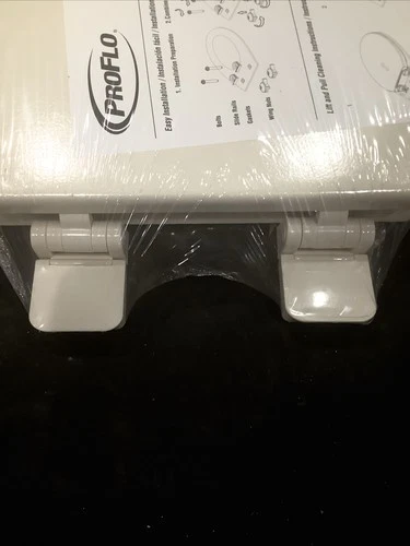 PROFLO Round  Front Wood Toilet Seat Easy Clean Biscuit PFTSWEC1000BS B6 - Picture 6 of 8