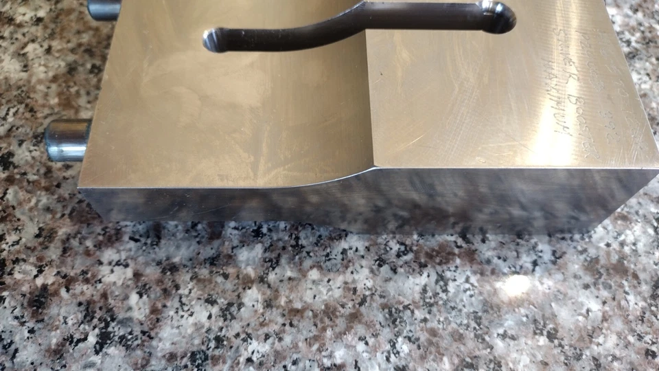 BRANSON ULTRASONIC WELDER HORN 416-570-1268 Silver Booster Maximum 5.5x5.25x1.5  - Image 3 of 4