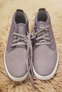 davis square mid top sneaker