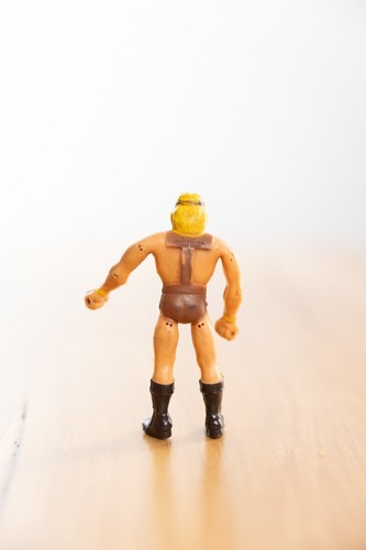VINTAGE: THE OTHER WORLD - 1982 RUBBER BENDABLE ACTION FIGURE - 10CM RONIN ARCO - Picture 4 of 4