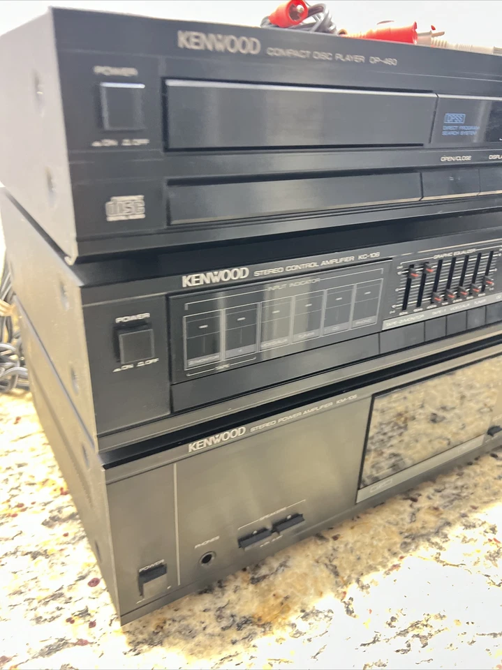 ⭐️Amplificador estéreo Kenwood KM-106, KC-206 amplificador de control/DP-560 reproductor de CD REPARADO Foto 2 de 4