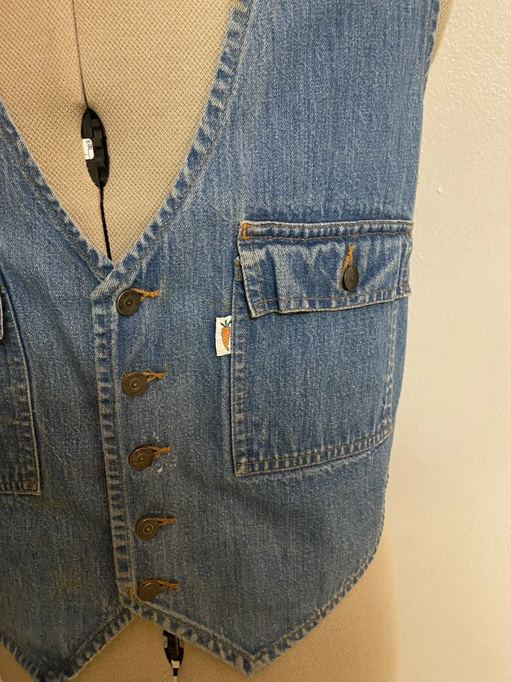 Chaleco Vaquero Azul Claro Pestaña Zanahoria Levis Fresh Produce Vintage Años 70’s Grande EE. UU. Foto 2 de 4