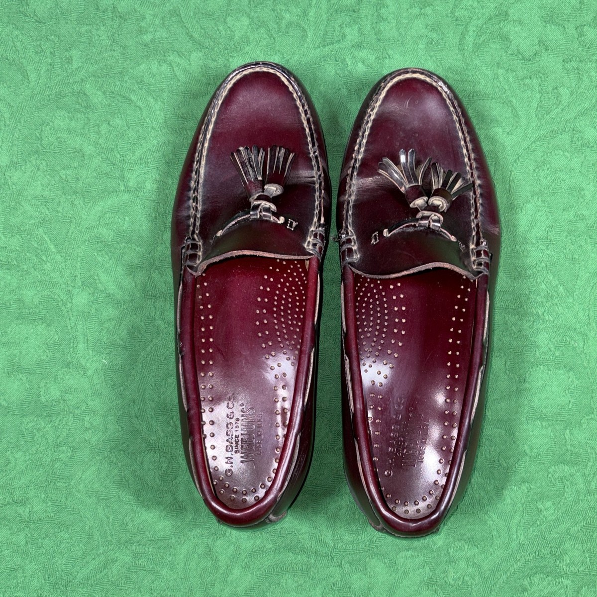 G.H Bass WEEJUNS Burgundy Leather Tassel Loafers, Sz 9.5 Burgundy Wine Polished Formal Fringe & Tassel Loafers by  main image 2