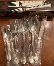 Lenox GOLDEN HOLIDAY Flatware 5 Piece Hostess Serving Set Unused 18/8 Stainless