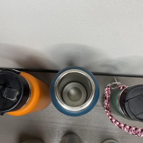 Yeti Hydroflask Bundle Lot Hiking Trail Silver Green Orange 32 40 Oz Rambler - Picture 9 of 17