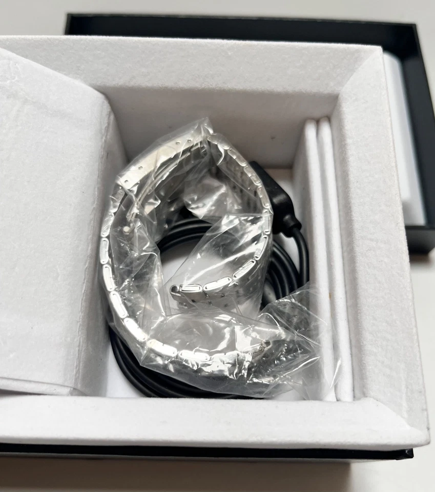 2014 Pebble STEEL 401SL (Black & SIlver) Bluetooth SmartWatch Stainless Band NOS - Image 3 of 4