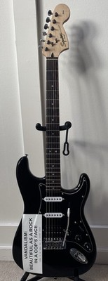 2013 Fender  Squier Nirvana Kurt Cobain Vandalism Black Stratocaster w/Gig Bag