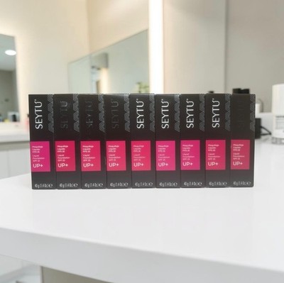 Liquid Foundation SPF 15  UP+ (Maquillaje Liquido FPS 15  UP+)
