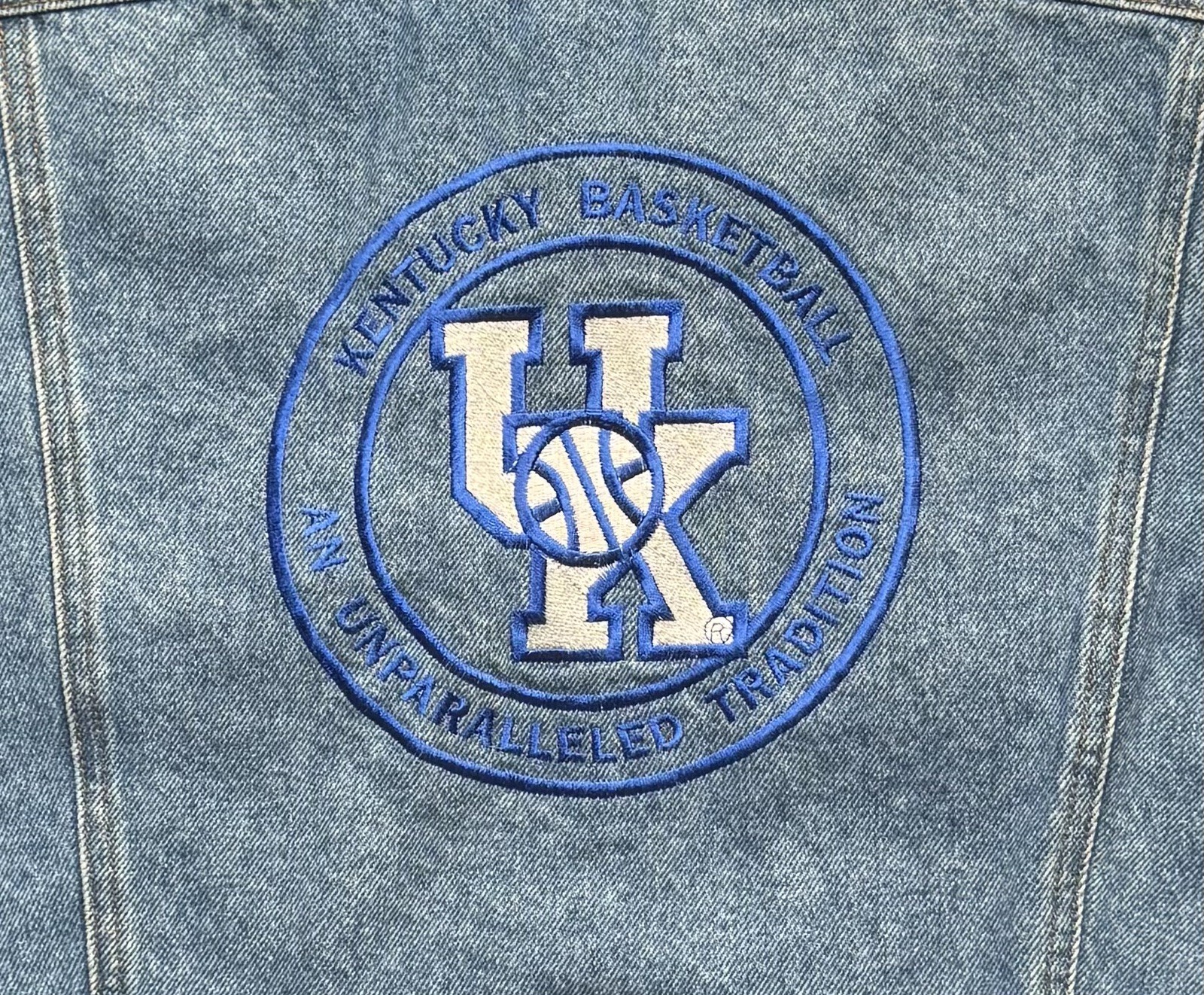 RARE 1996 Vintage Converse Kentucky Wildcats DENIM Jacket, Size  Adult Medium  thumbnail 3