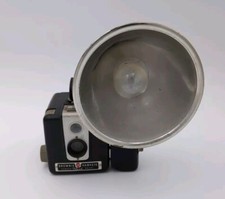 VINTAGE 1950s KODAK BROWNIE HAWKEYE CAMERA w/ FLASH  BULB