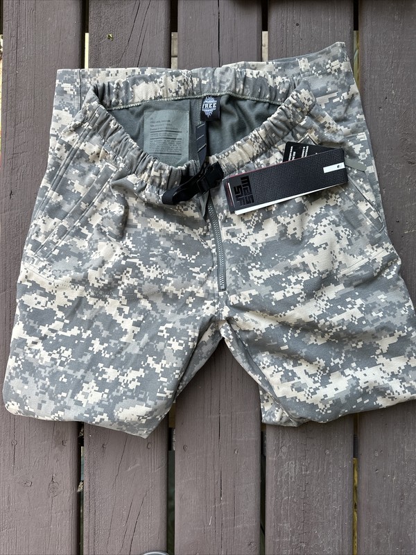 Massif FREE LWOL trouser , Large regular. NEW.