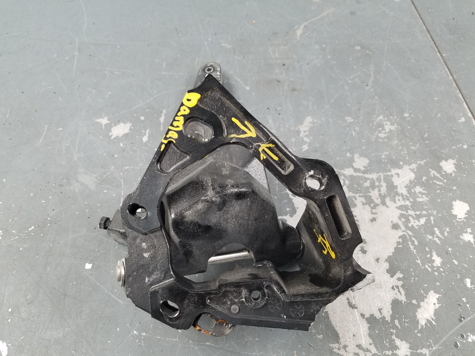 2015 McLaren 650S Spider Right Passenger Door Hinge - ** #4100 X2