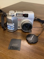 Olympus C-3020 Zoom 3.2MP Digital Camera AS IS parts repair Doesn't Power up