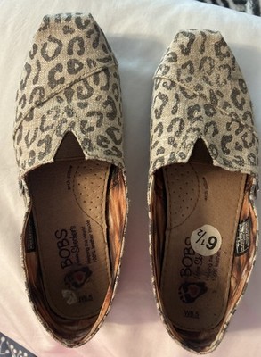 Women s Tan Bob s Slip On Shoes With Cheetah Print Size W6.5