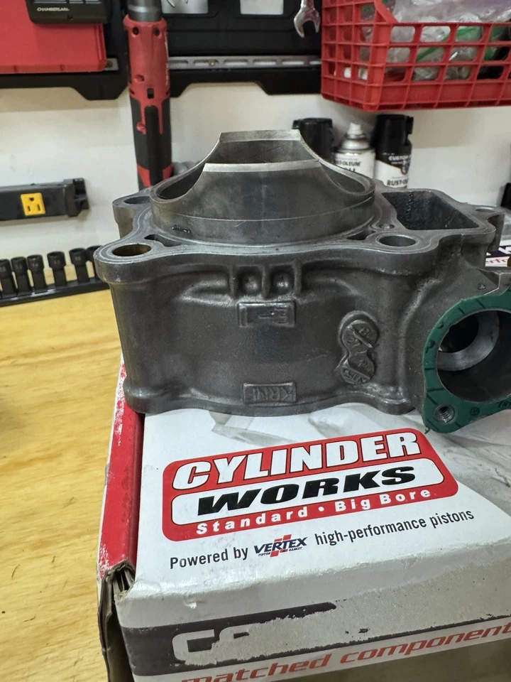 Honda Crf250x Cylinder Jug And Piston - Image 3 of 4