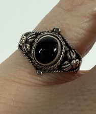 Vintage 925 Sterling Silver Ring Black Onyx 4.75 oval Ornate Floral