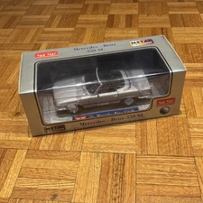 Sun Star 1:18 Silver Mercedes Benz 350SL Diecast Model - NIB