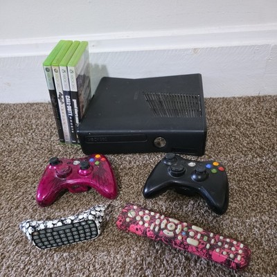 Xbox 360 S Bundle - Used Condition -  320 gb + Controllers + Games. READ DESC