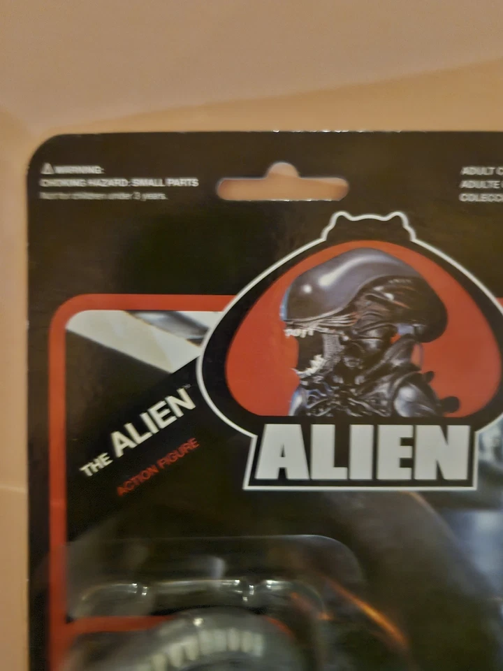 Figura de Reacción Alien 2013 Funko X Super7 Sin usar, en caja sellada abovedada retro ciencia ficción terror Foto 3 de 4