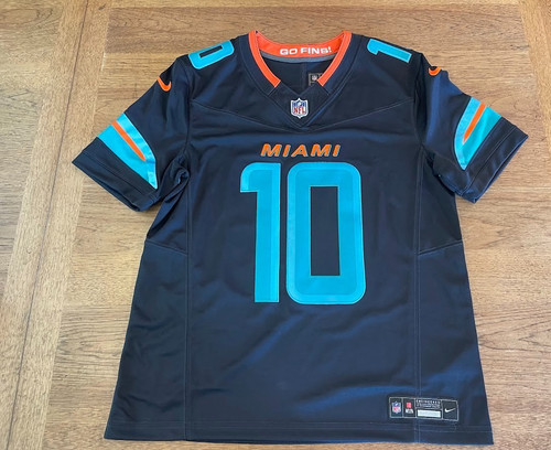 Nike Tyreek Hill  MEDIUM Miami Dolphins Vapor F.U.S.E. Limited Jersey NWOT