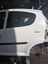 Porte arrière et accessoires Peugeot 107