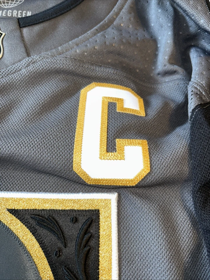 Camiseta deportiva cosida a piedra Adidas Golden Knights de Las Vegas verde prime #61 talla 54 nueva con etiquetas Foto 4 de 4